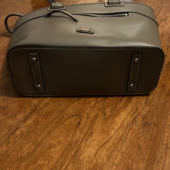 Dooney & Bourke Quincey Beacon Tote - Picture 4 of 10